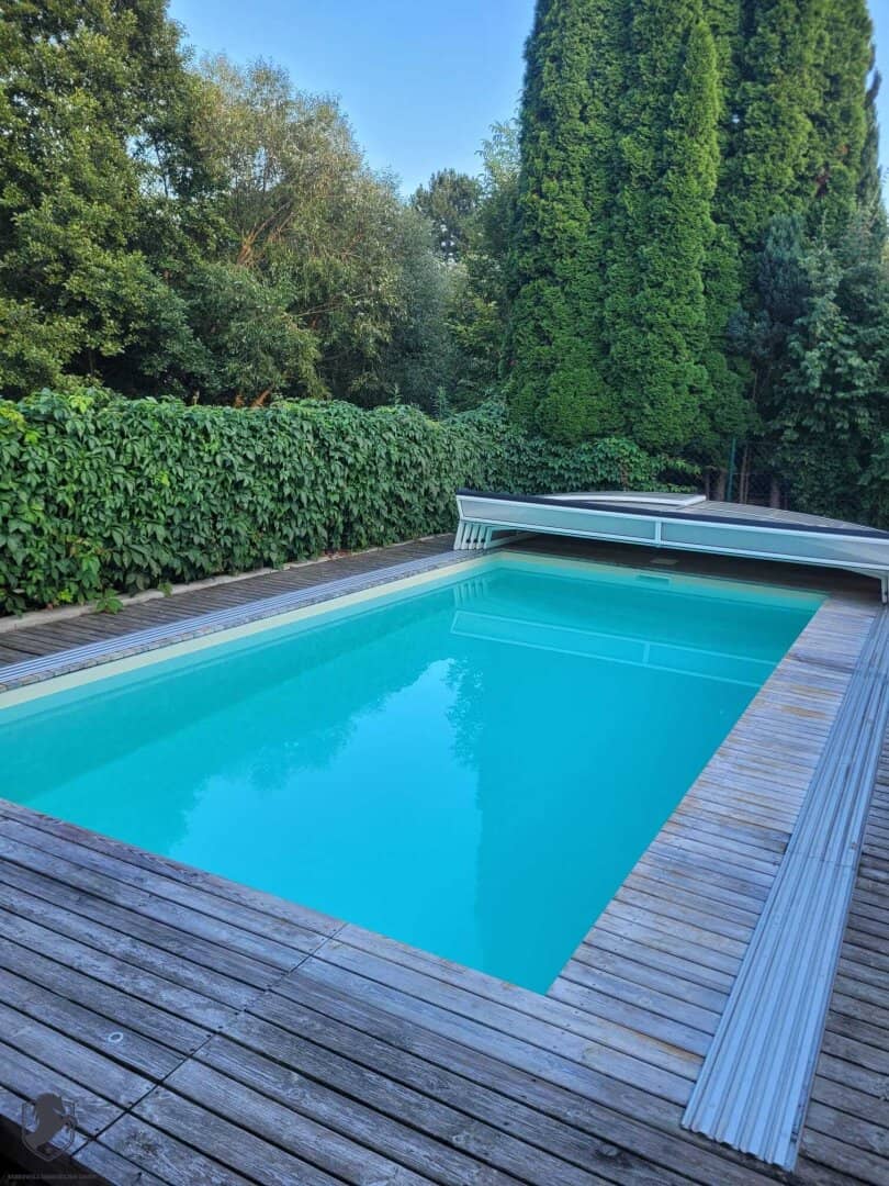 Charmantes Familienhaus mit Pool, Gartenhaus & Niedrigenergie-Aufstockung in ruhiger Lage