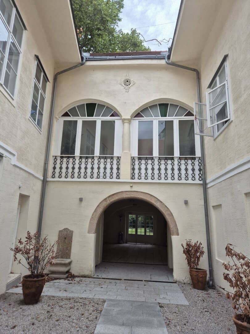 4,2% Ist-Rendite mit saniertem voll vermietetem Zinshaus in sehr guter Lage