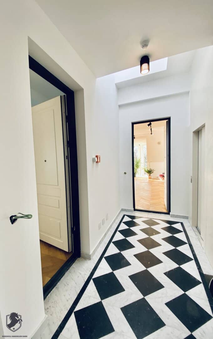 Exclusive top floor penthouse near Schönbrunn with generous 37 m², exclusive roof terrace