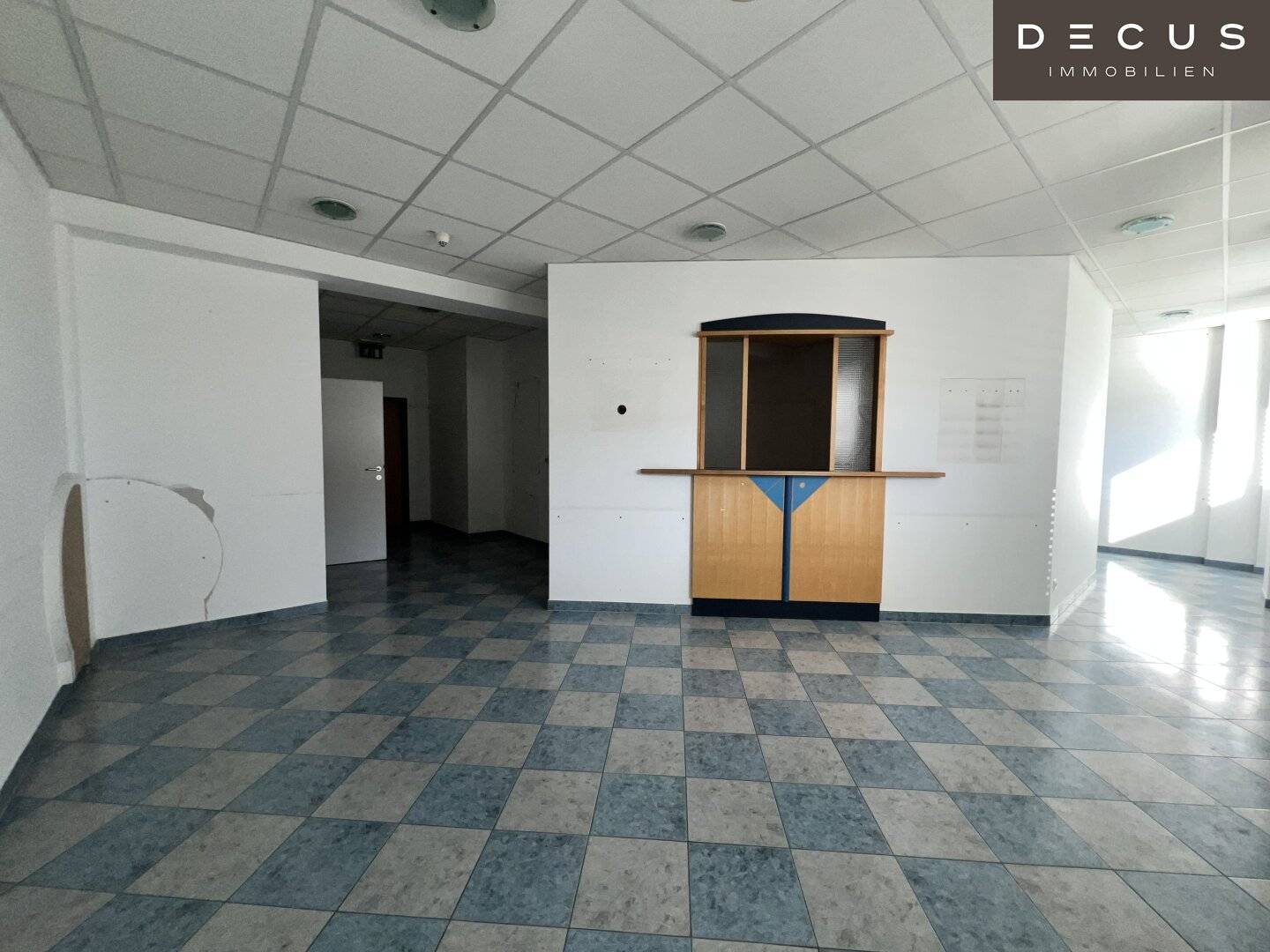 St. Pölten Office and Commercial Spaces in Central Location