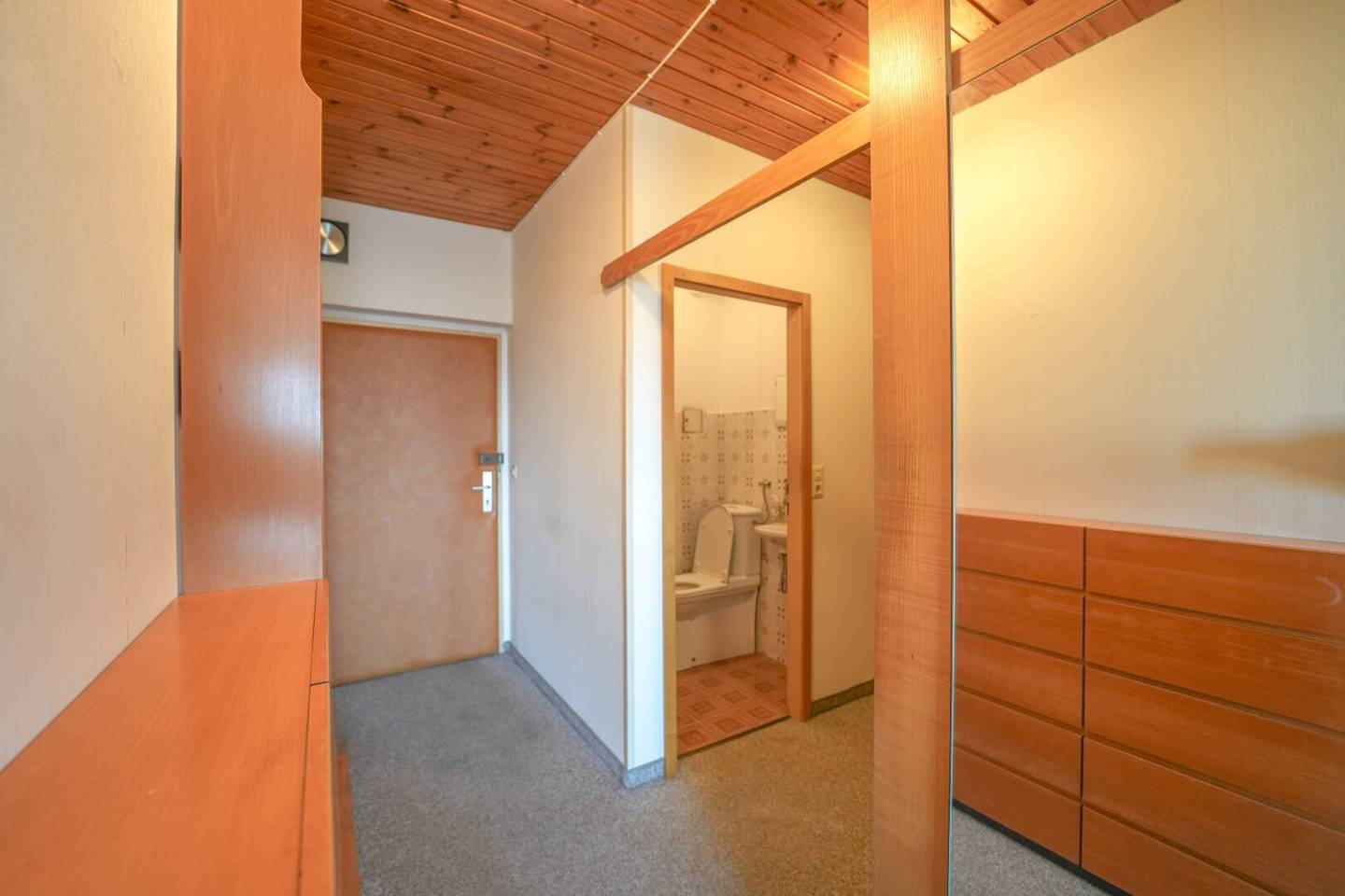 Großzügige 4-Zi-Wohnung mit Loggia in Wels - Neustadt
