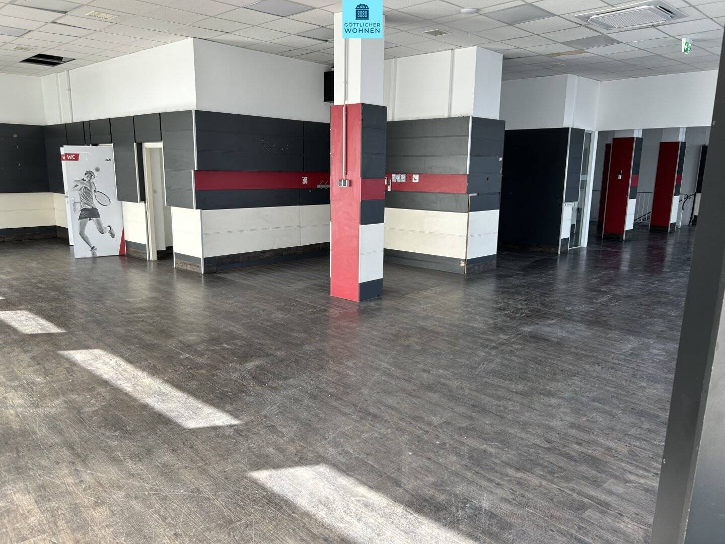 Commercial premises (260 m²) with storage space (125 m² in the basement) available now without goodwill? no; we will remove question marks and keep exact text as per instruction: available now without goodwill? not allowed; final: available now without goodwill? we must provide a clean sentence: "Commercial premises (260 m²) with storage space (125 m² in the basement) available now without goodwill"; de: "Geschäftslokal (260 m²) mit Lagerfläche (125 m² im UG) ab sofort ohne Ablöse"
