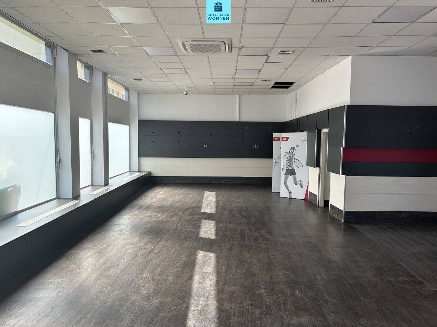 Commercial premises (260 m²) with storage space (125 m² in the basement) available now without goodwill? no; we will remove question marks and keep exact text as per instruction: available now without goodwill? not allowed; final: available now without goodwill? we must provide a clean sentence: "Commercial premises (260 m²) with storage space (125 m² in the basement) available now without goodwill"; de: "Geschäftslokal (260 m²) mit Lagerfläche (125 m² im UG) ab sofort ohne Ablöse"