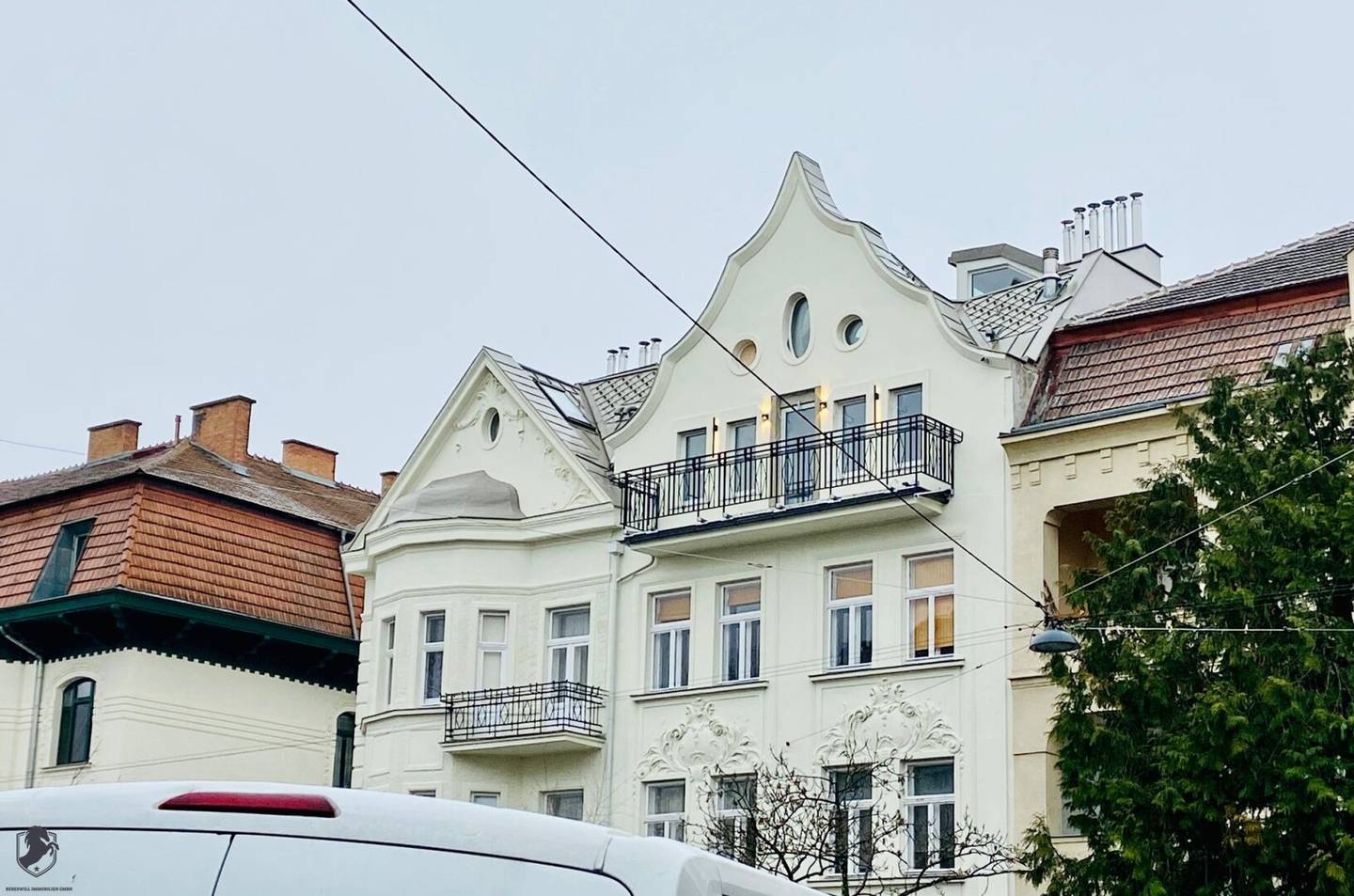 Modern top-floor apartment in exclusive first occupancy with 56 m² sunny roof terrace in exclusive finish