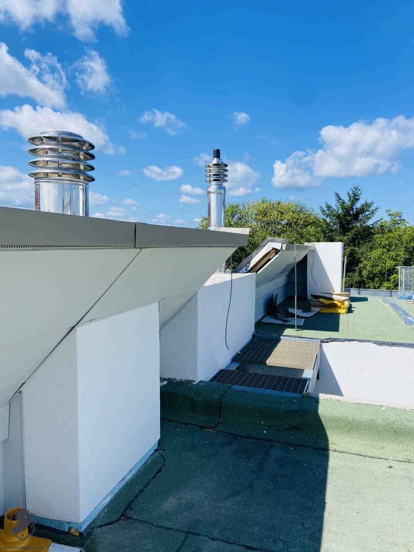 Modern top-floor apartment in exclusive first occupancy with 56 m² sunny roof terrace in exclusive finish