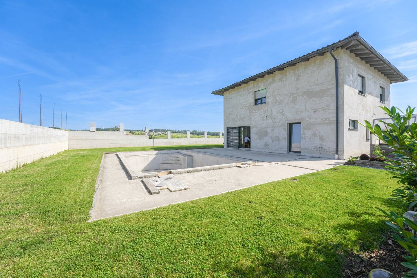 Traumhaftes Einfamilienhaus mit Pool & Doppelgarage in Gunskirchen