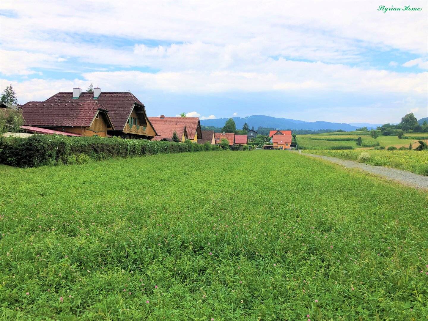 Baugrundstücke mit herrlicher Aussicht und RUHELAGE ca. 700 m² je Parzelle aufgeschlossen