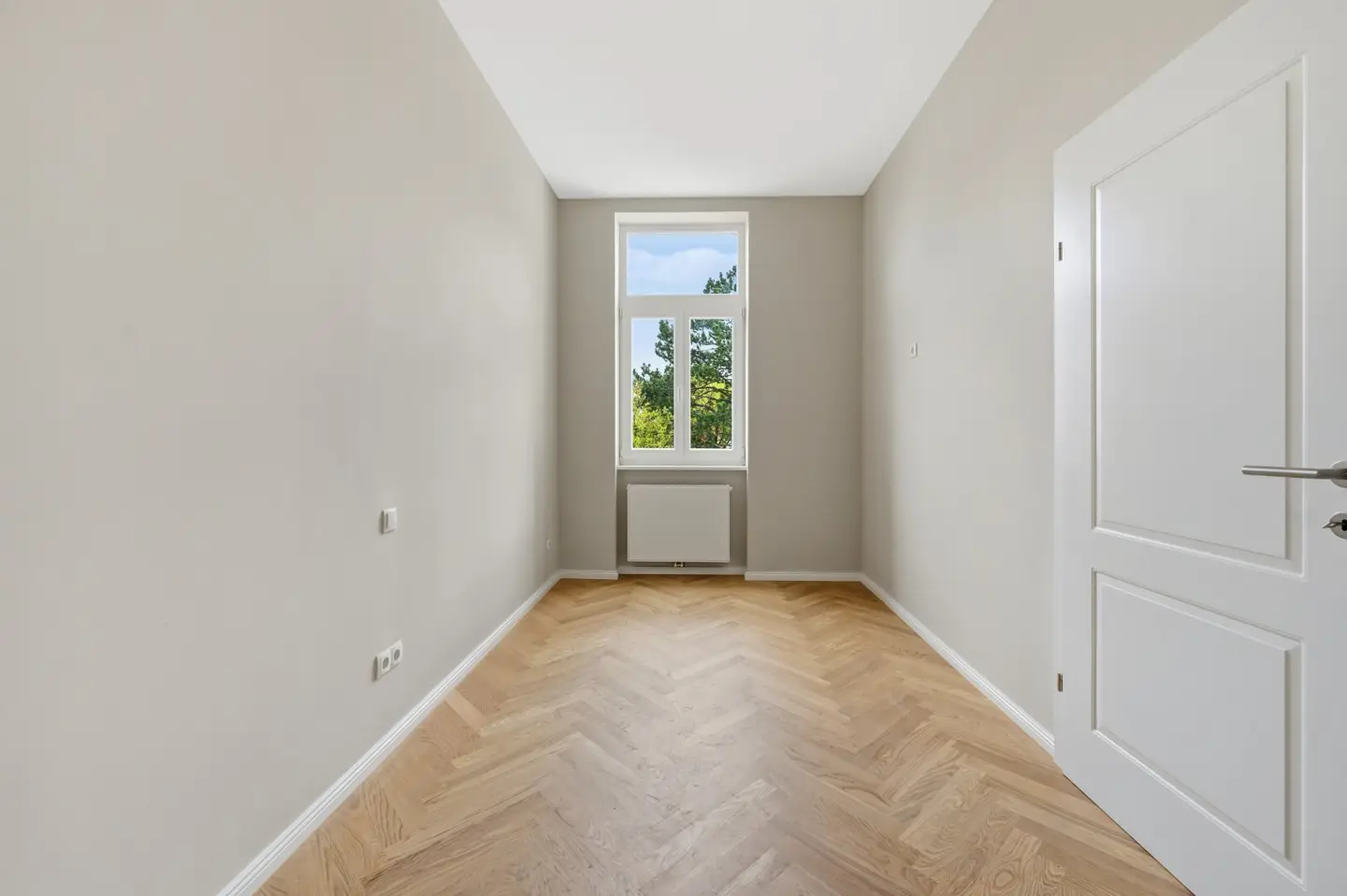 Old building charm, freshly renovated 50 m² in the heart of the 19th district Commission-free