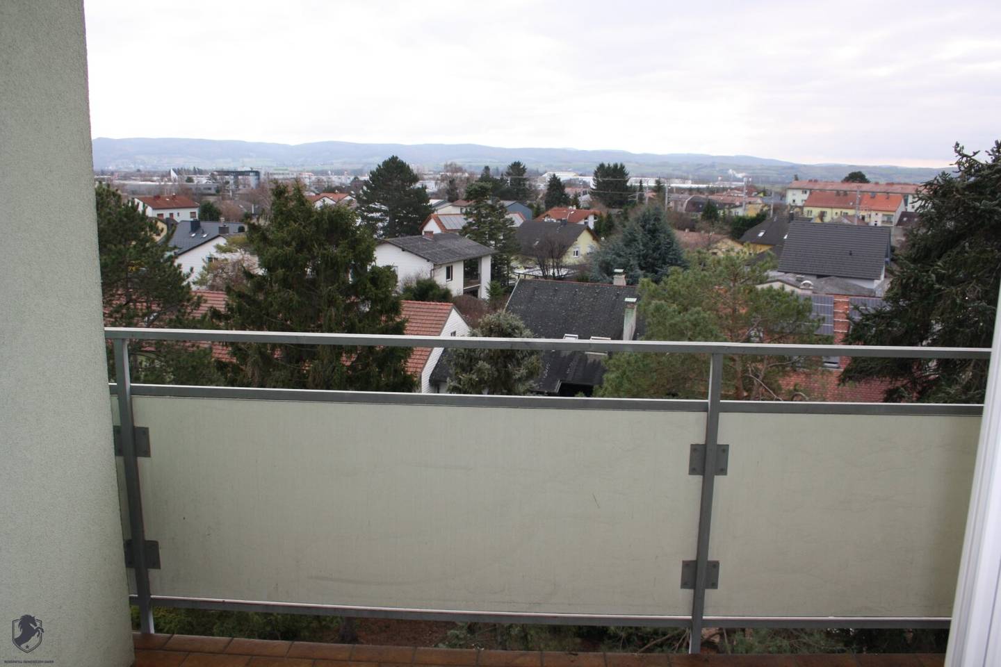 Kompakte 2-Zimmer-Eigentumswohnung mit Balkon, Stellplatz & Keller