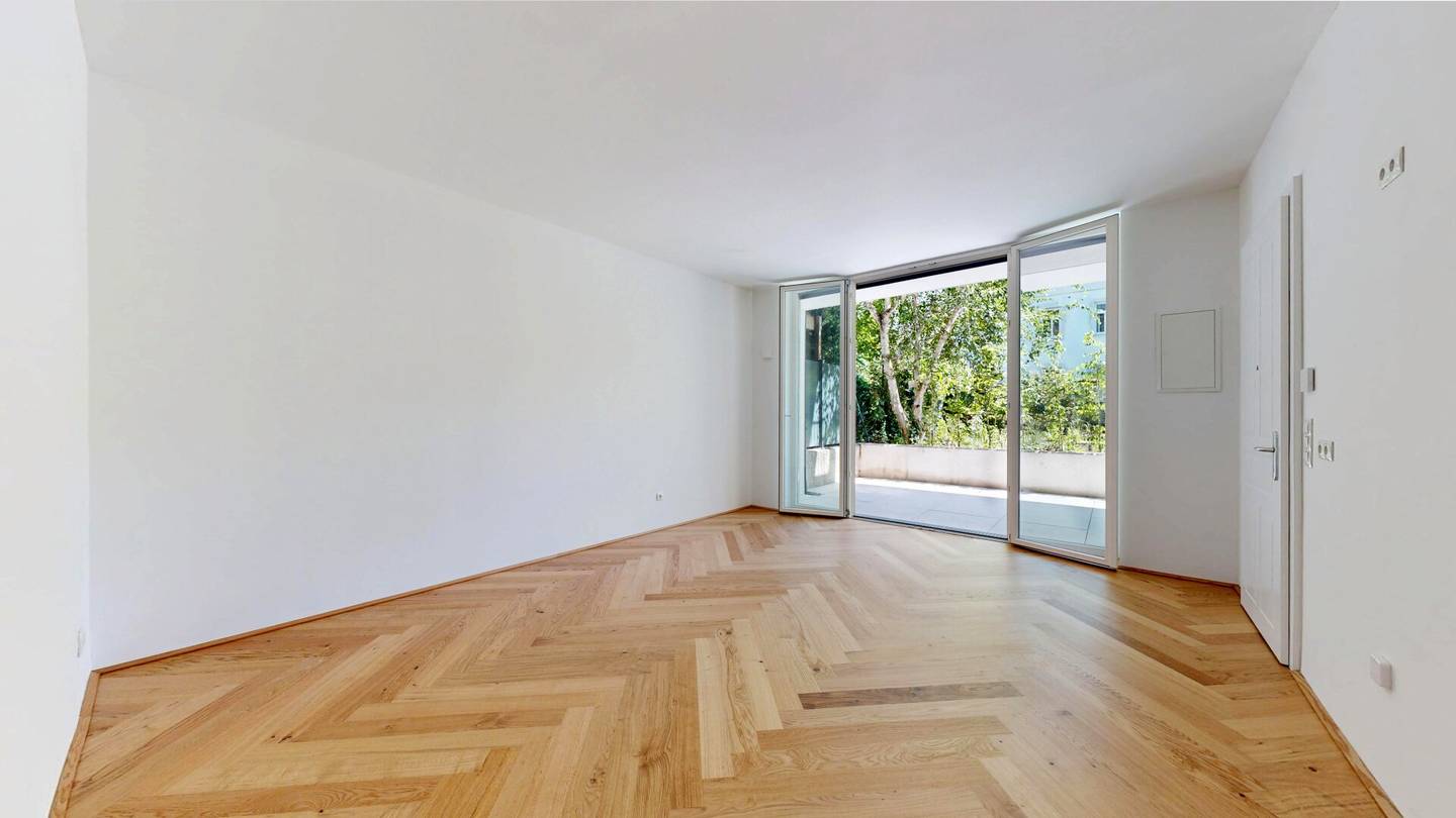 Historical charm meets modern energy efficiency: Old building with heat pump and PV