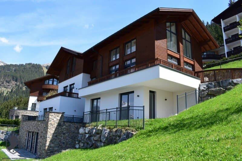 Bergpanorama Deluxe – großzügiges Chalet mit Pool, Wellnessbereich und Lift in Bad Gastein