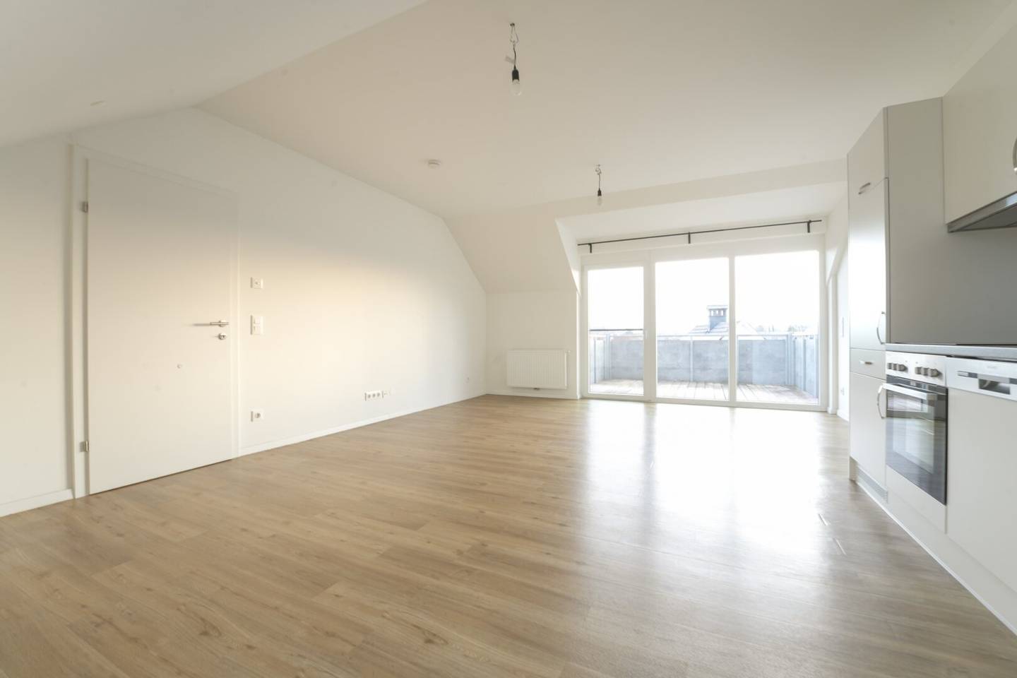 2 months rent-free - attic apartment with distant view in Wels/Lichtenegg