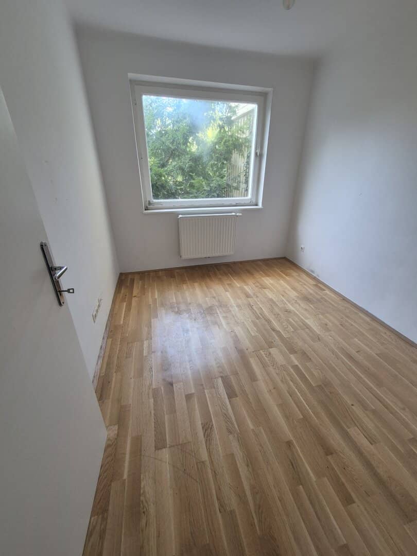 Quietly located two room apartment near the Lainzer Tiergarten