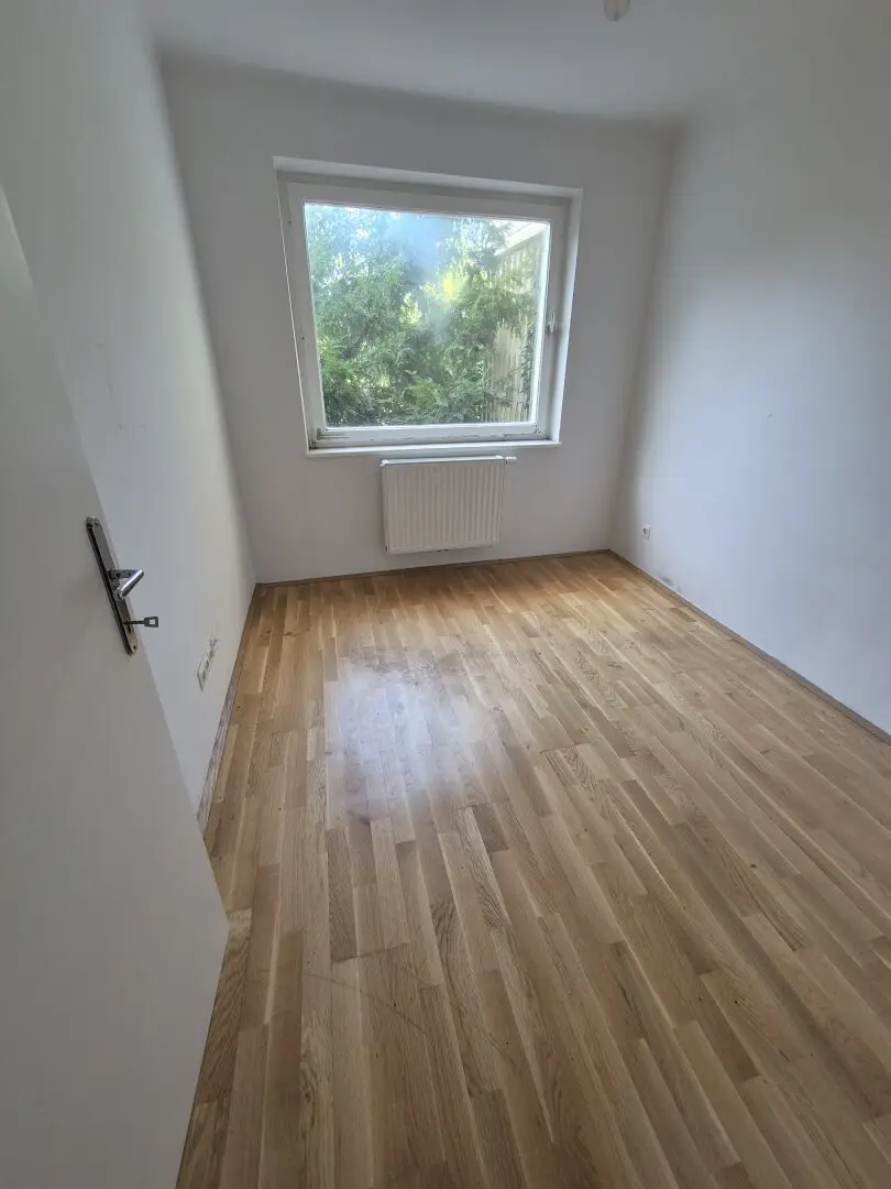 Quietly located two room apartment near the Lainzer Tiergarten