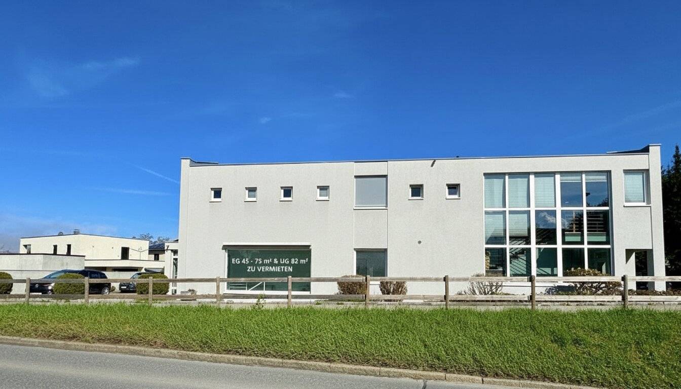 Excellent premises with plenty of space and good visibility