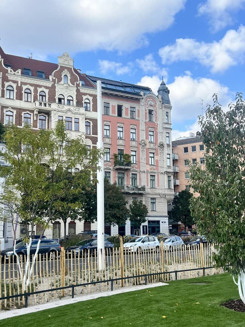 NaschPARKblick - beautiful old building! - Climate