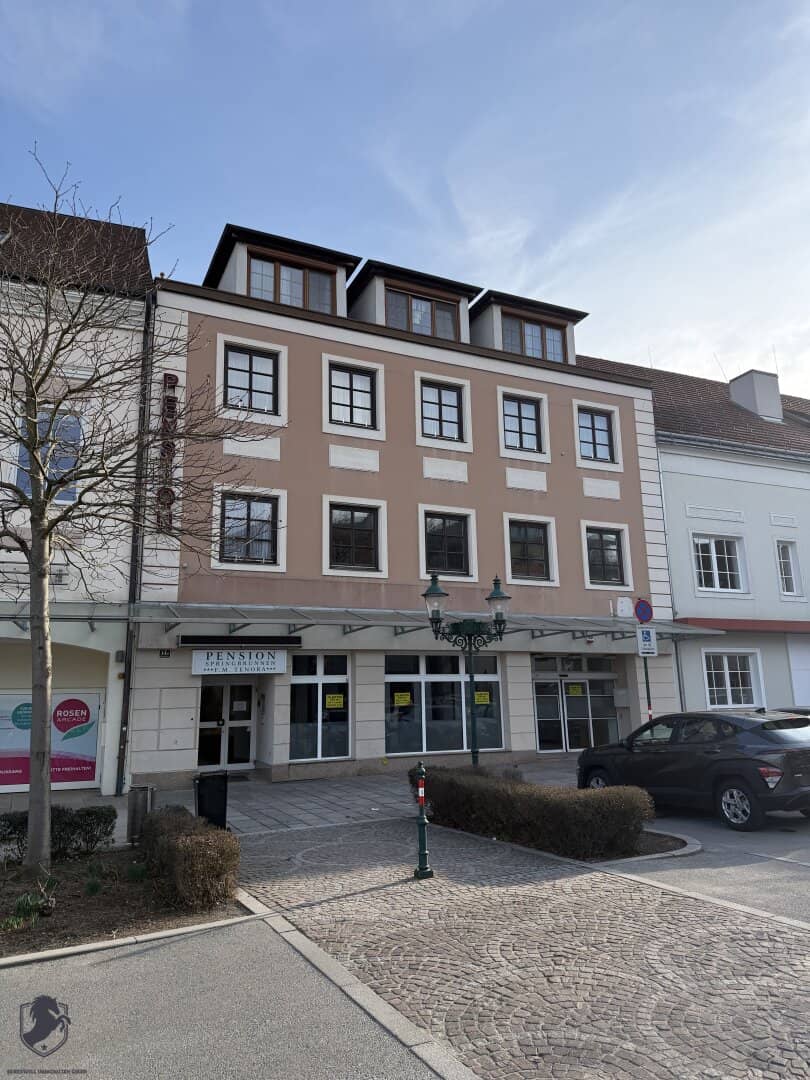 Ordination / Practice Space approximately 380 m² Hauptplatz Tulln barrier-free with lift