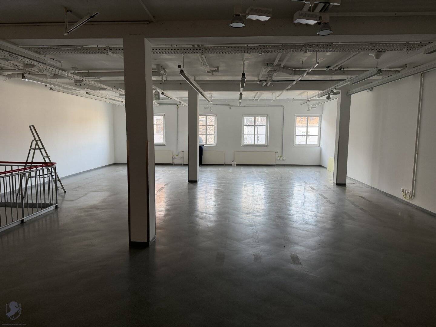 Ordination / Practice Space approximately 380 m² Hauptplatz Tulln barrier-free with lift