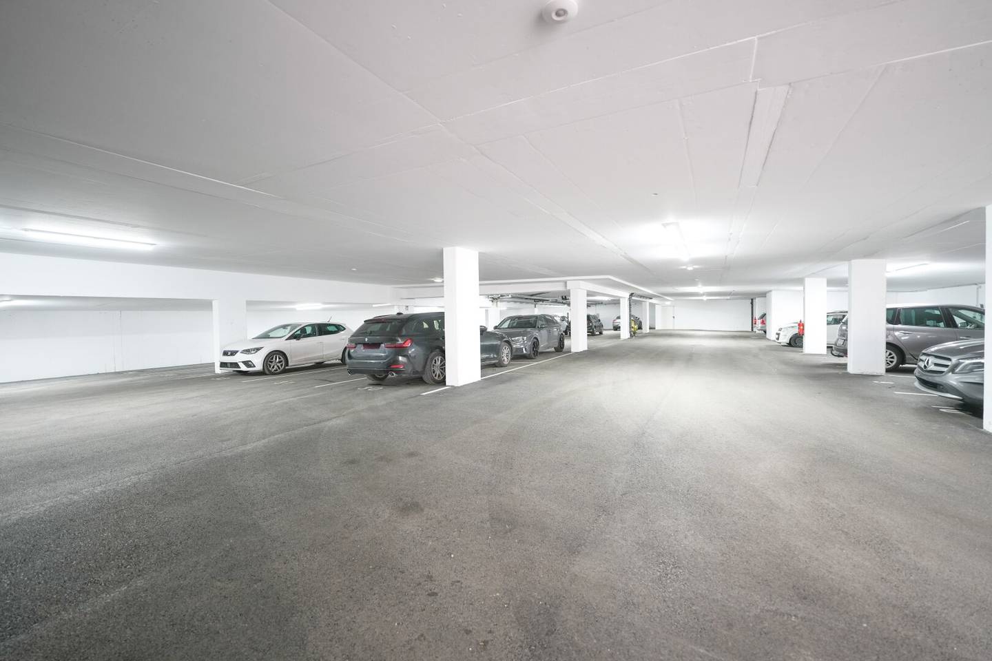 Tiefgaragenstellplätze nahe Bahnhof in Wels/Neustadt zu vermieten