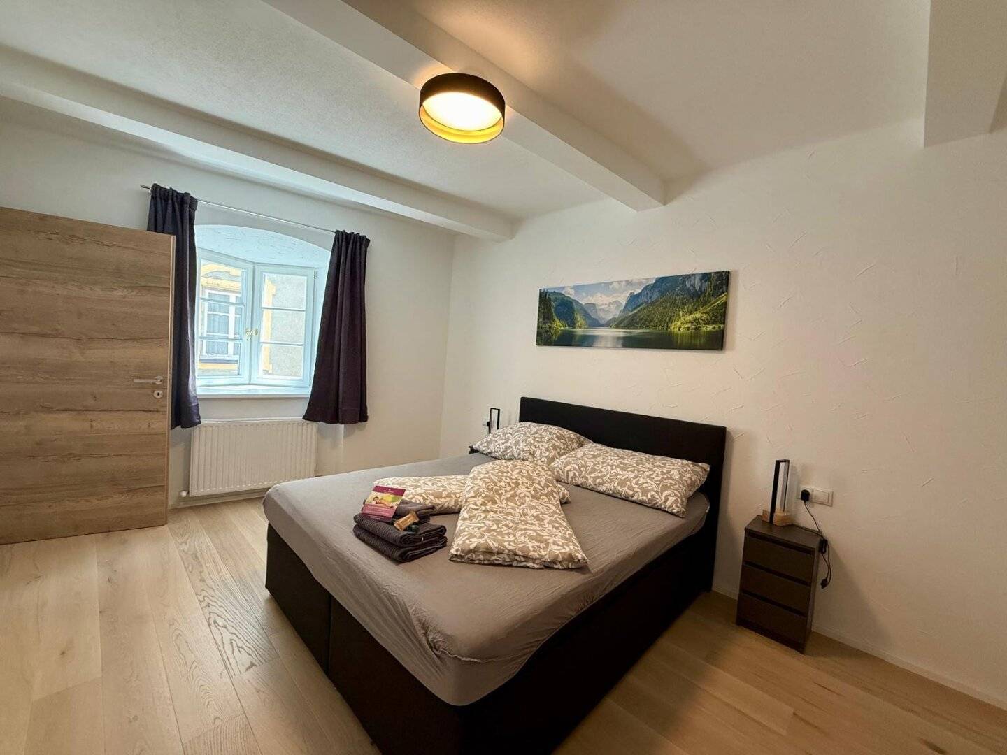 Beautiful two room apartment in a fully renovated townhouse in top location