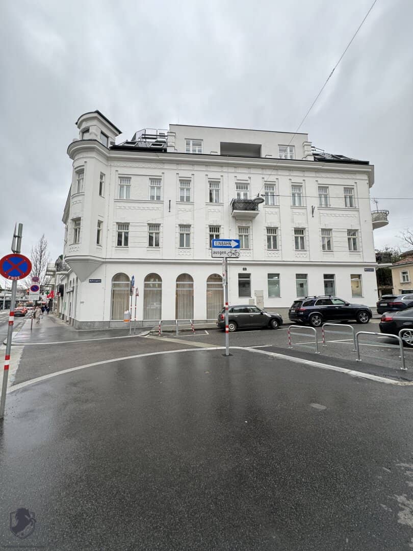Exclusive top floor apartment with 2 terraces in a top location while keeping proper names unchanged? no, we need to be accurate: Exclusive top floor apartment with 2 terraces in a top location?; de for German title be the same as provided; we will deliver correctly: