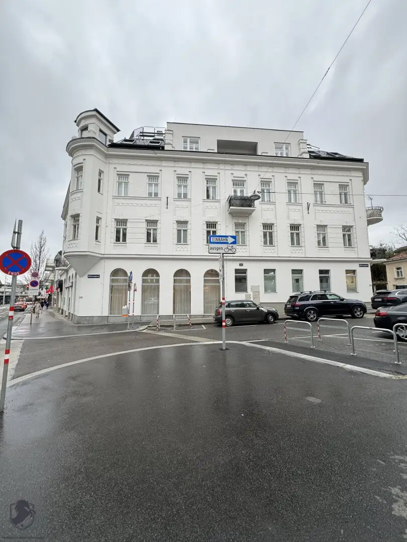 Exclusive top floor apartment with 2 terraces in a top location while keeping proper names unchanged? no, we need to be accurate: Exclusive top floor apartment with 2 terraces in a top location?; de for German title be the same as provided; we will deliver correctly: