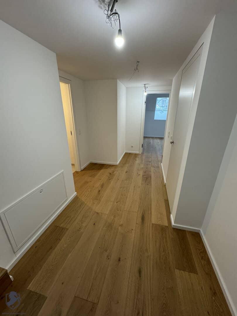 Exclusive top floor apartment with 2 terraces in a top location while keeping proper names unchanged? no, we need to be accurate: Exclusive top floor apartment with 2 terraces in a top location?; de for German title be the same as provided; we will deliver correctly: