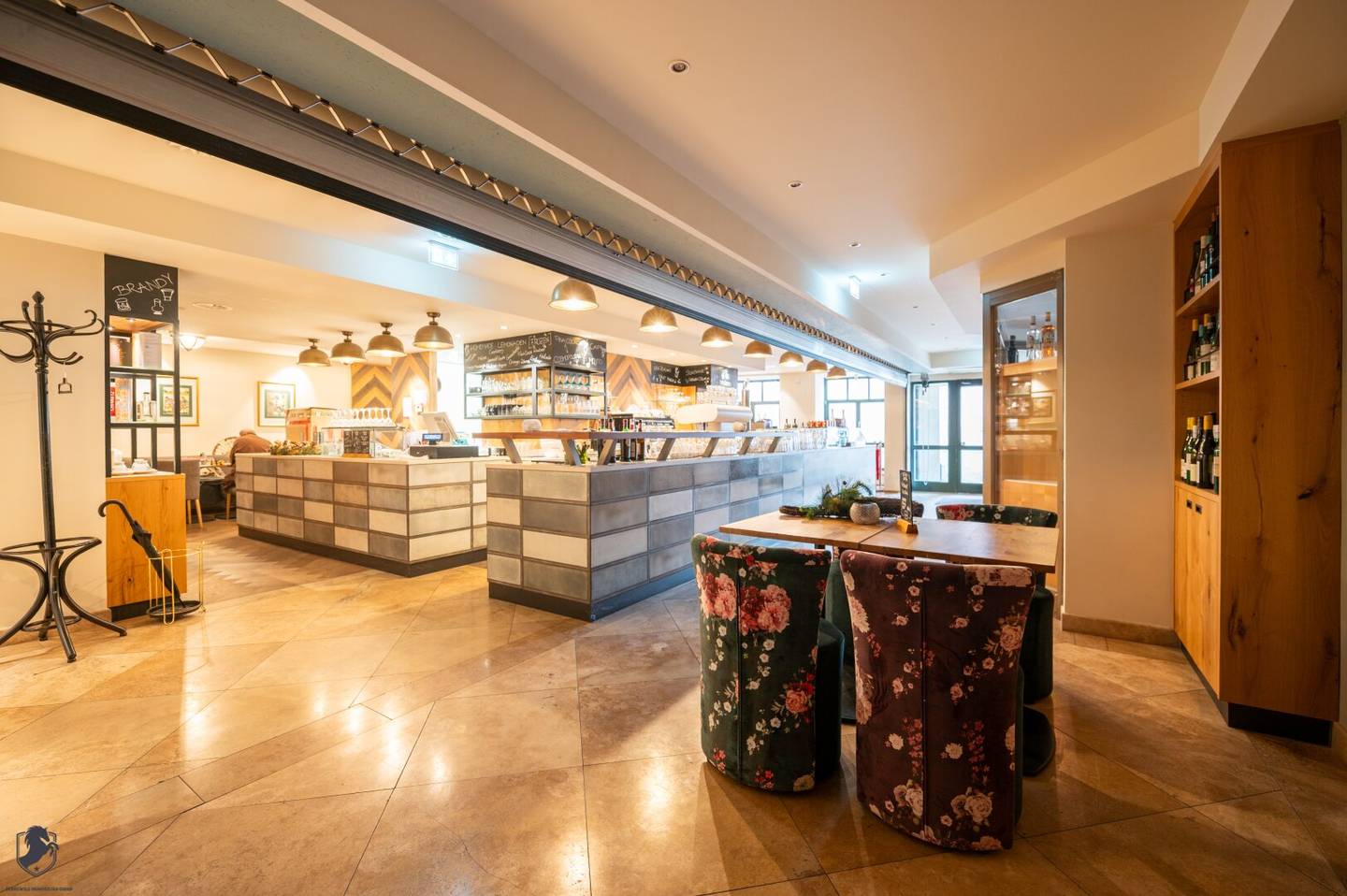 Top gastronomy near Hauptplatz formerly awarded two Falstaff forks to let