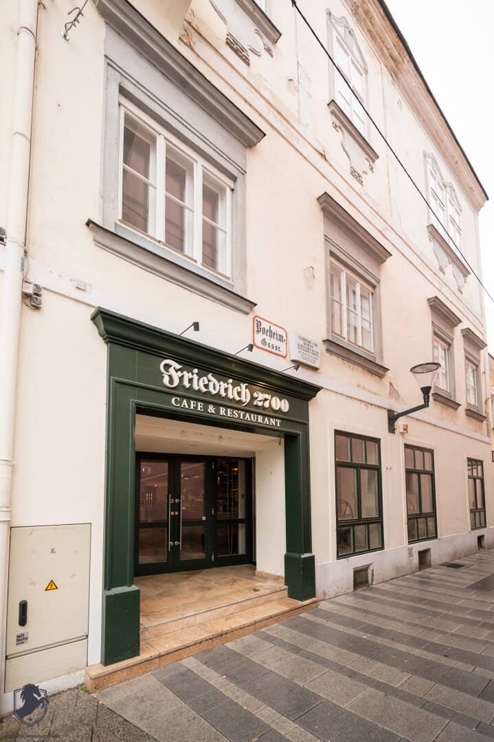 Top gastronomy near Hauptplatz formerly awarded two Falstaff forks to let