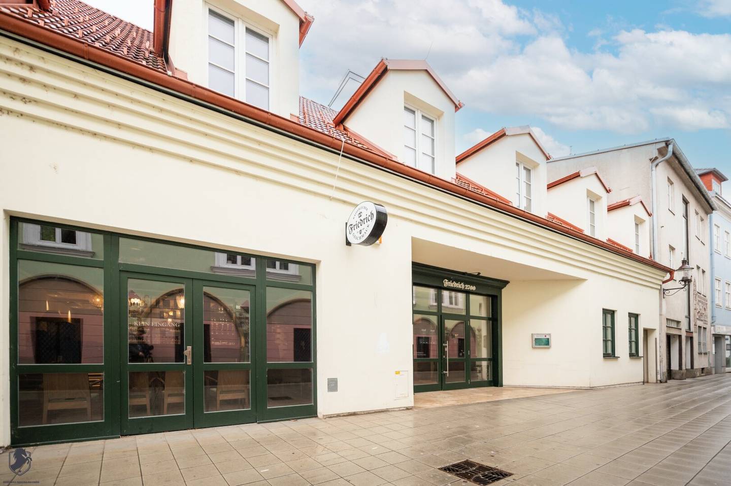 Top gastronomy near Hauptplatz formerly awarded two Falstaff forks to let