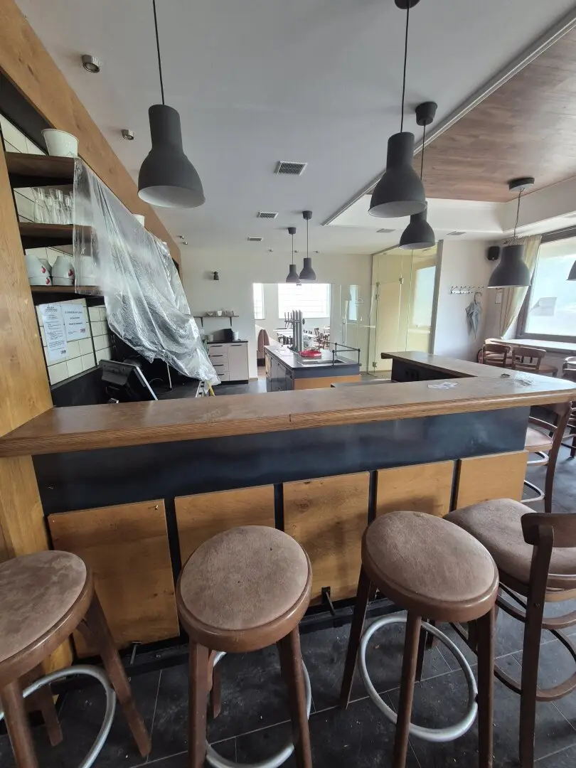 Hotel guesthouse with expansion potential