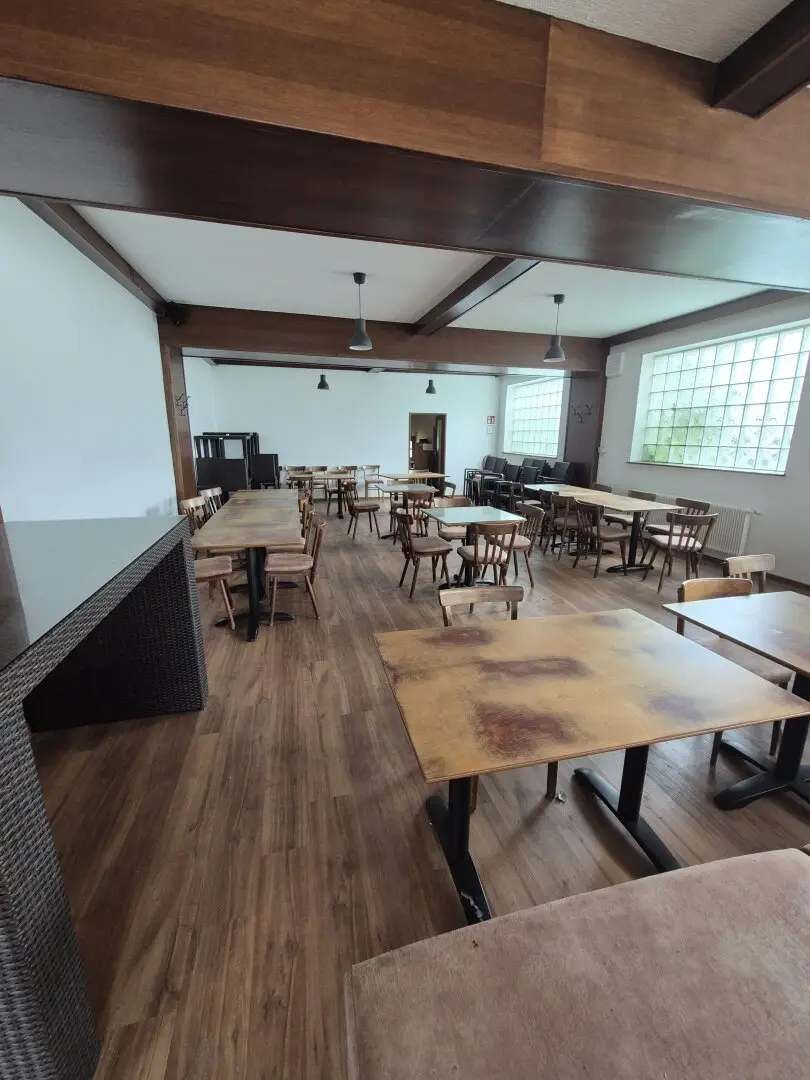 Hotel guesthouse with expansion potential