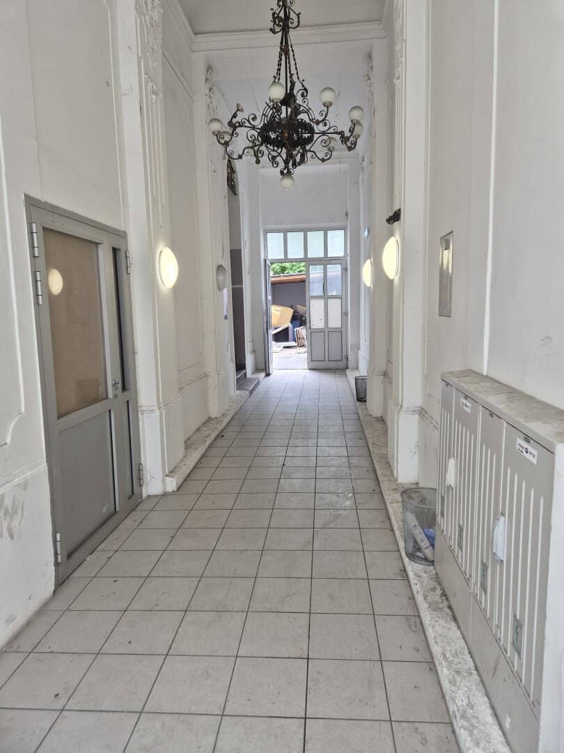 Zinshaus mit befristet vermieteten Einheiten und Jahresrohertrag von ca. 206.000 Euro