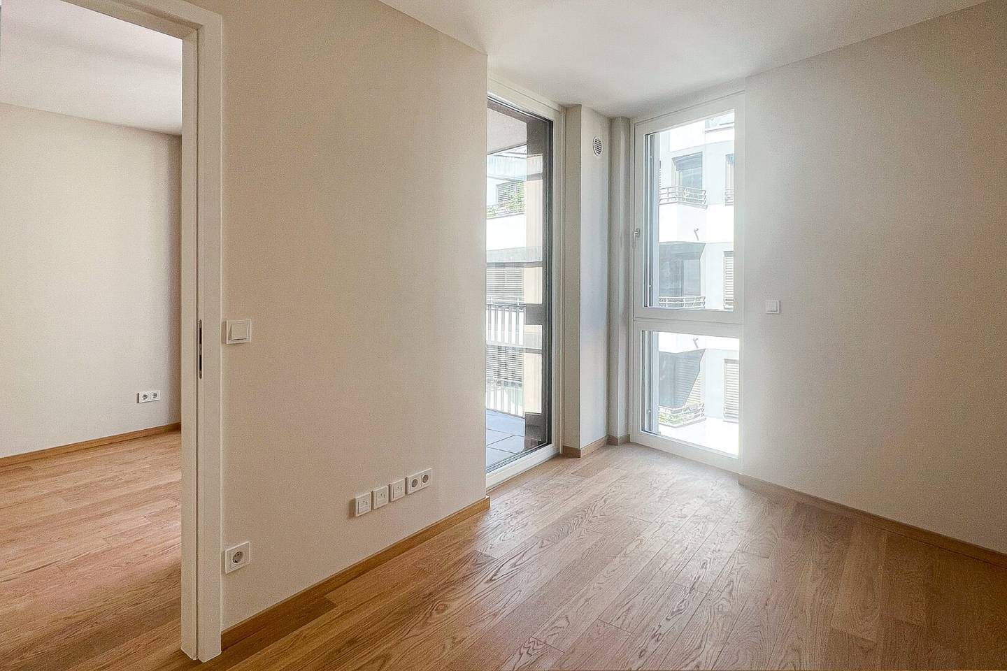 2-ZIMMER-ANLEGERWOHNUNG NÄHE MEIDLINGER MARKT