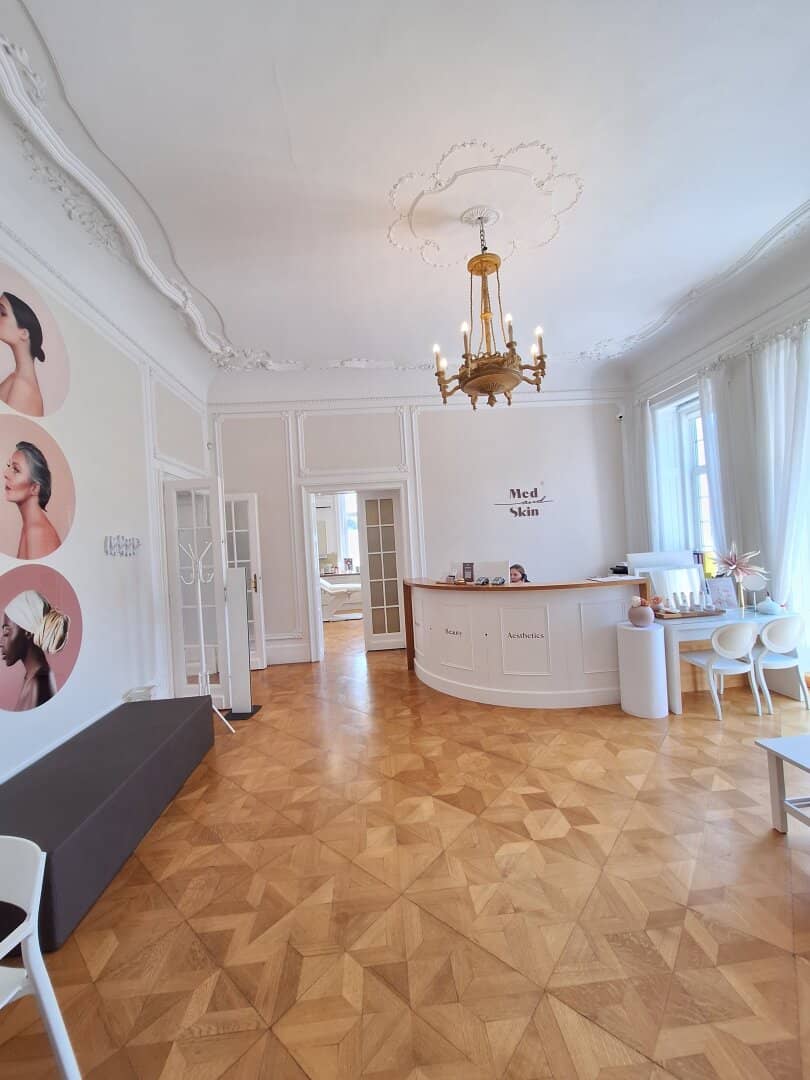 Exclusive medical practice rooms in Villa Demel, quiet and attractive location in the 17th district, flexible rent / revenue sharing possible