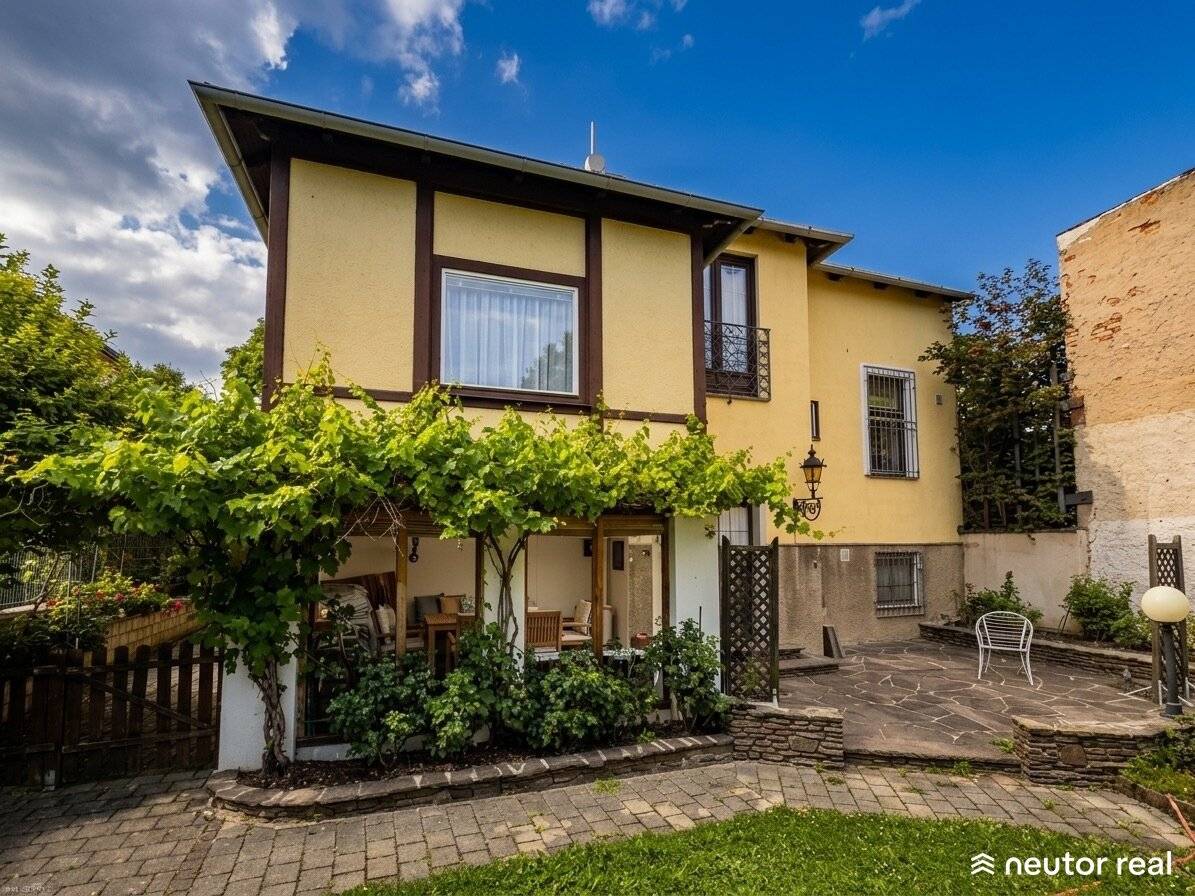Charmantes Stadthaus in Badens bester Lage | Familientraum auf drei Ebenen