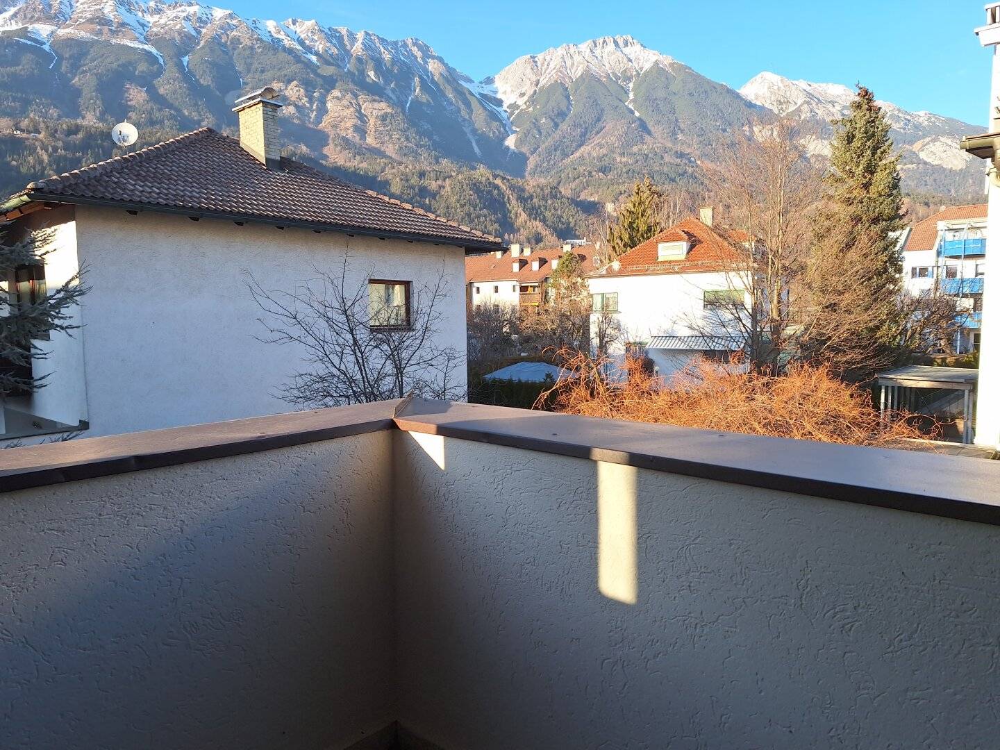 Small, nice office with balcony