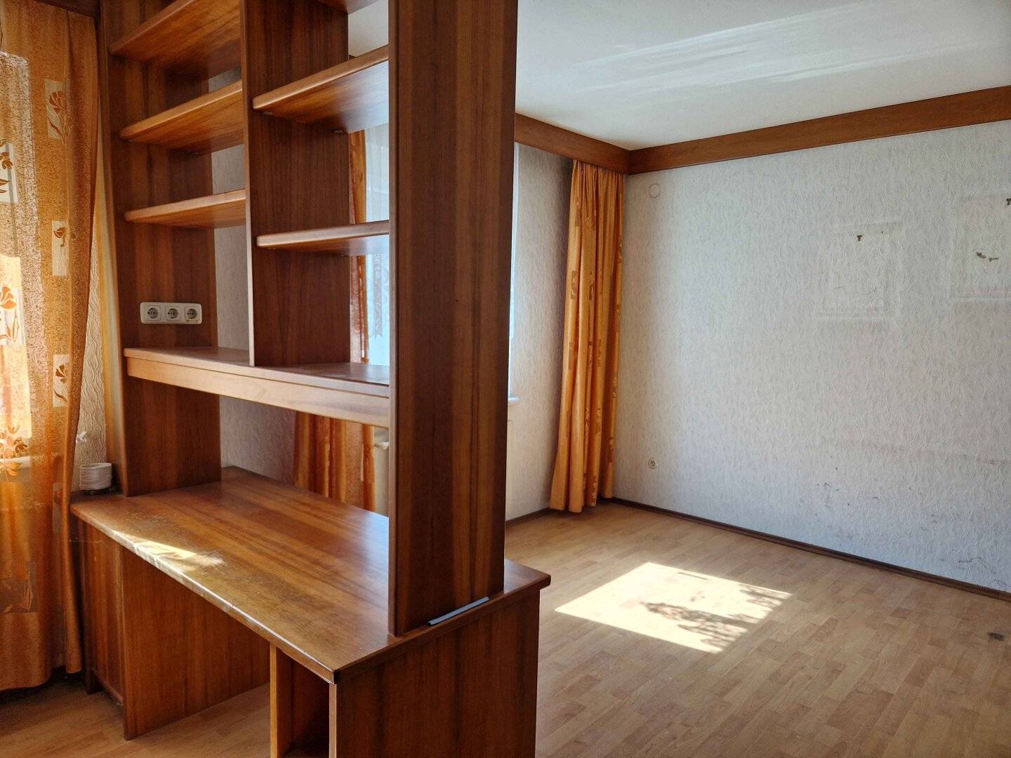 3-room apartment in need of renovation