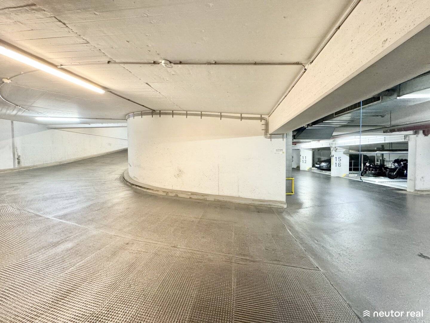 Nie wieder Parkplatzsuchen! Komfortable Stapelparker | Görgengasse 10
