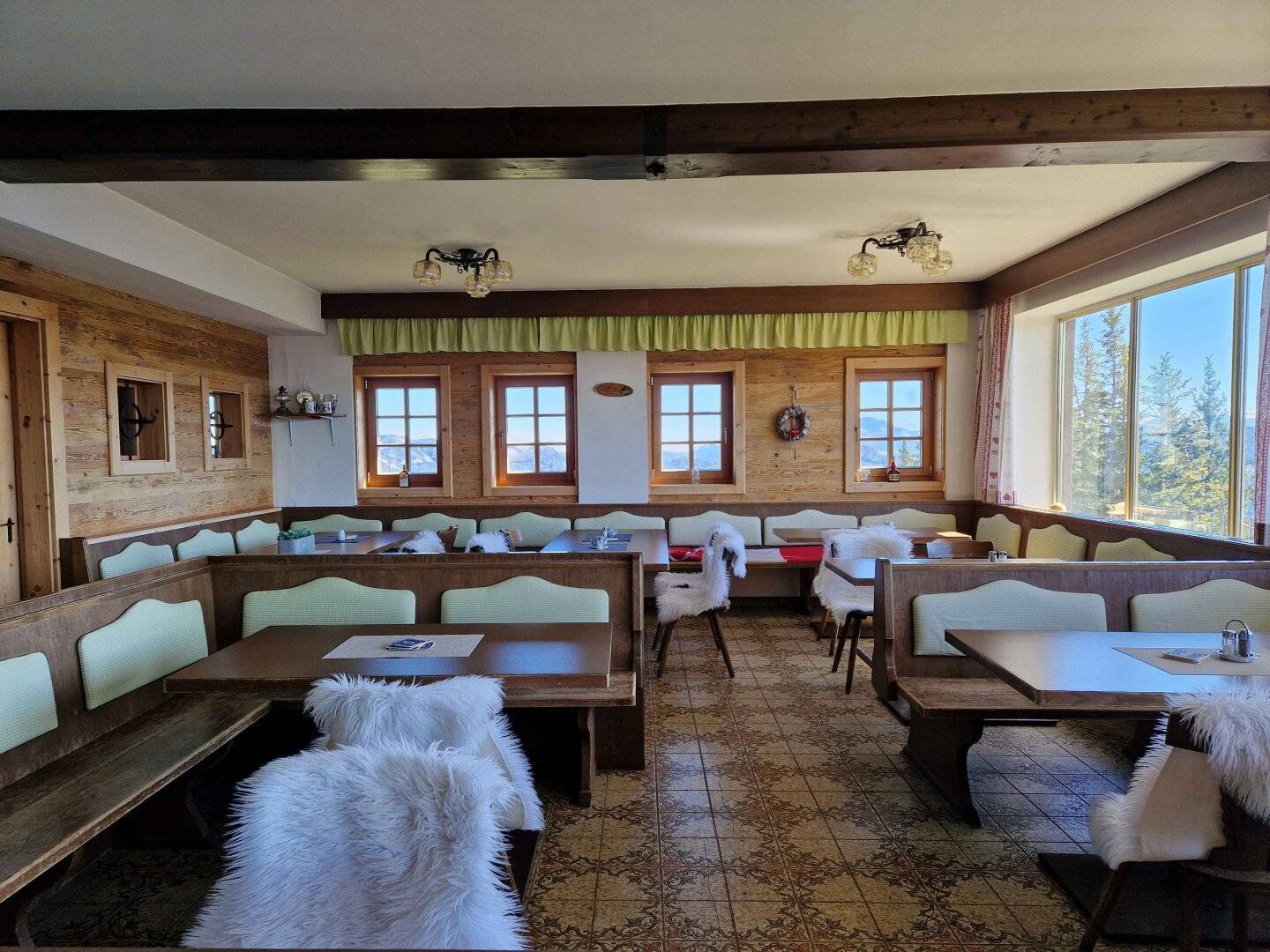 Traditionsgasthaus „Bäreneck - Gemeindealpe“ – aufgrund Pensionierung zu verkaufen