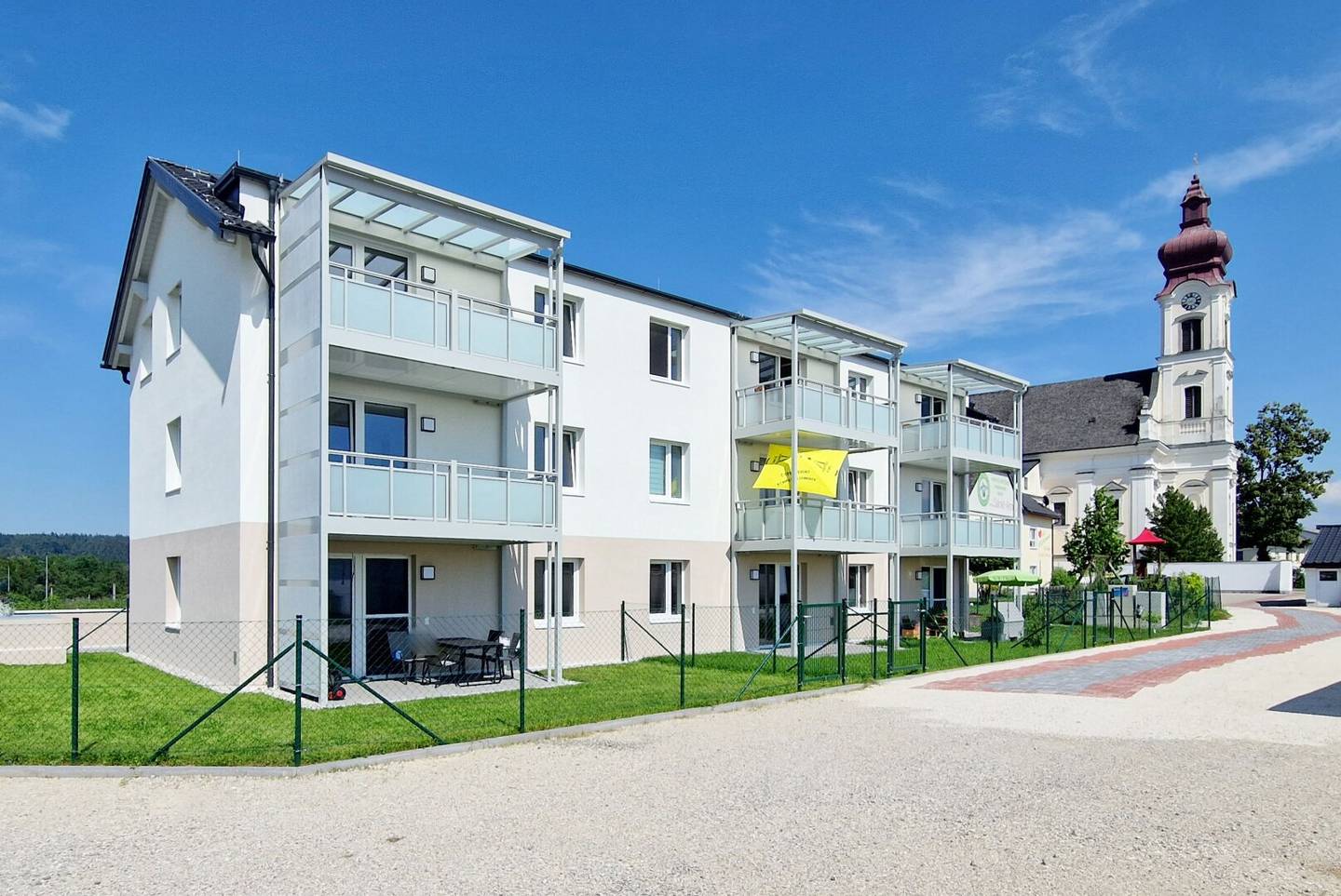 Dreamlike newly built condominiums in the Wohnpark St. Anna in Timelkam,