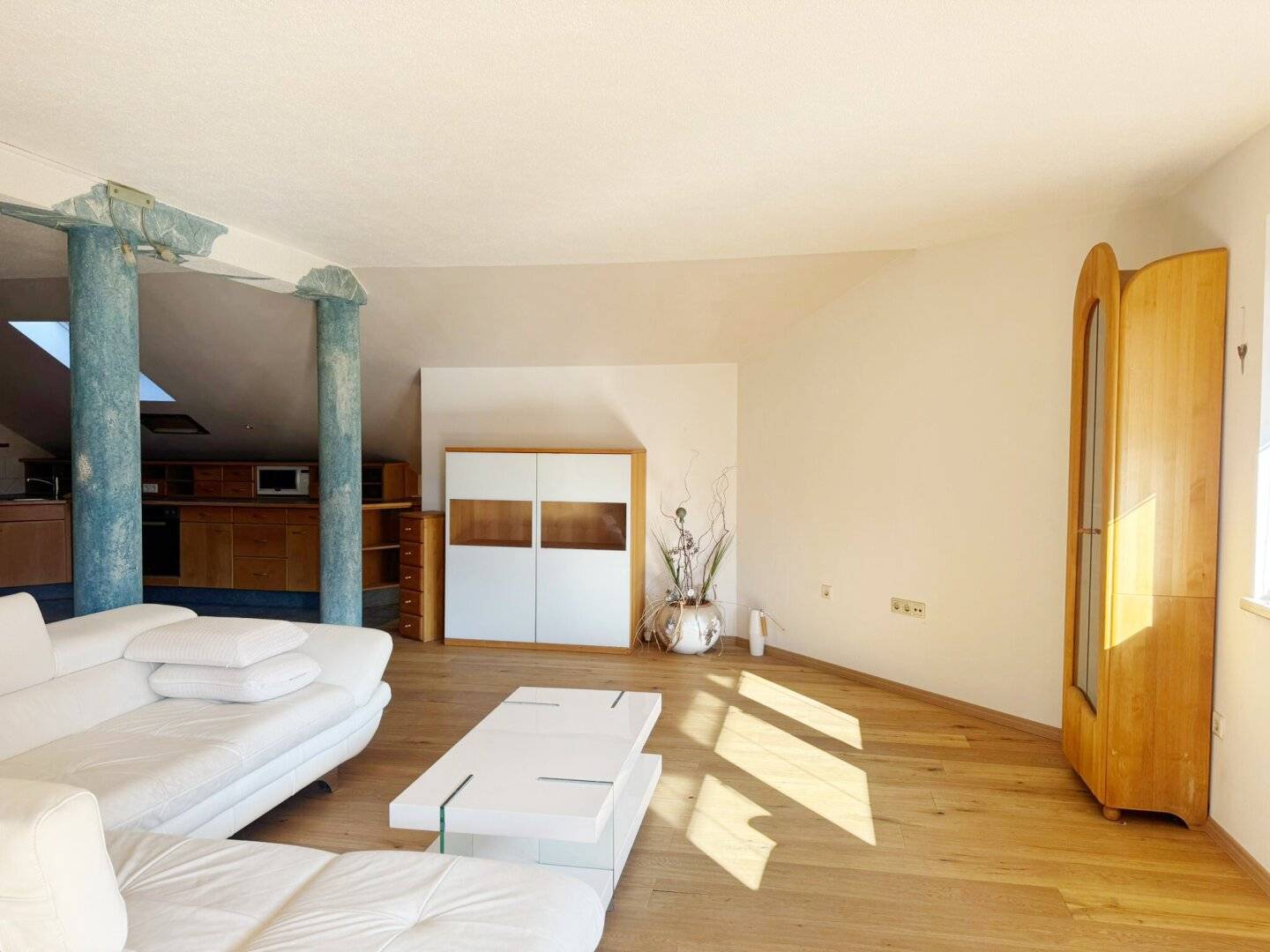 Großzügige Wohnung mit zwei sonnigen Balkonen