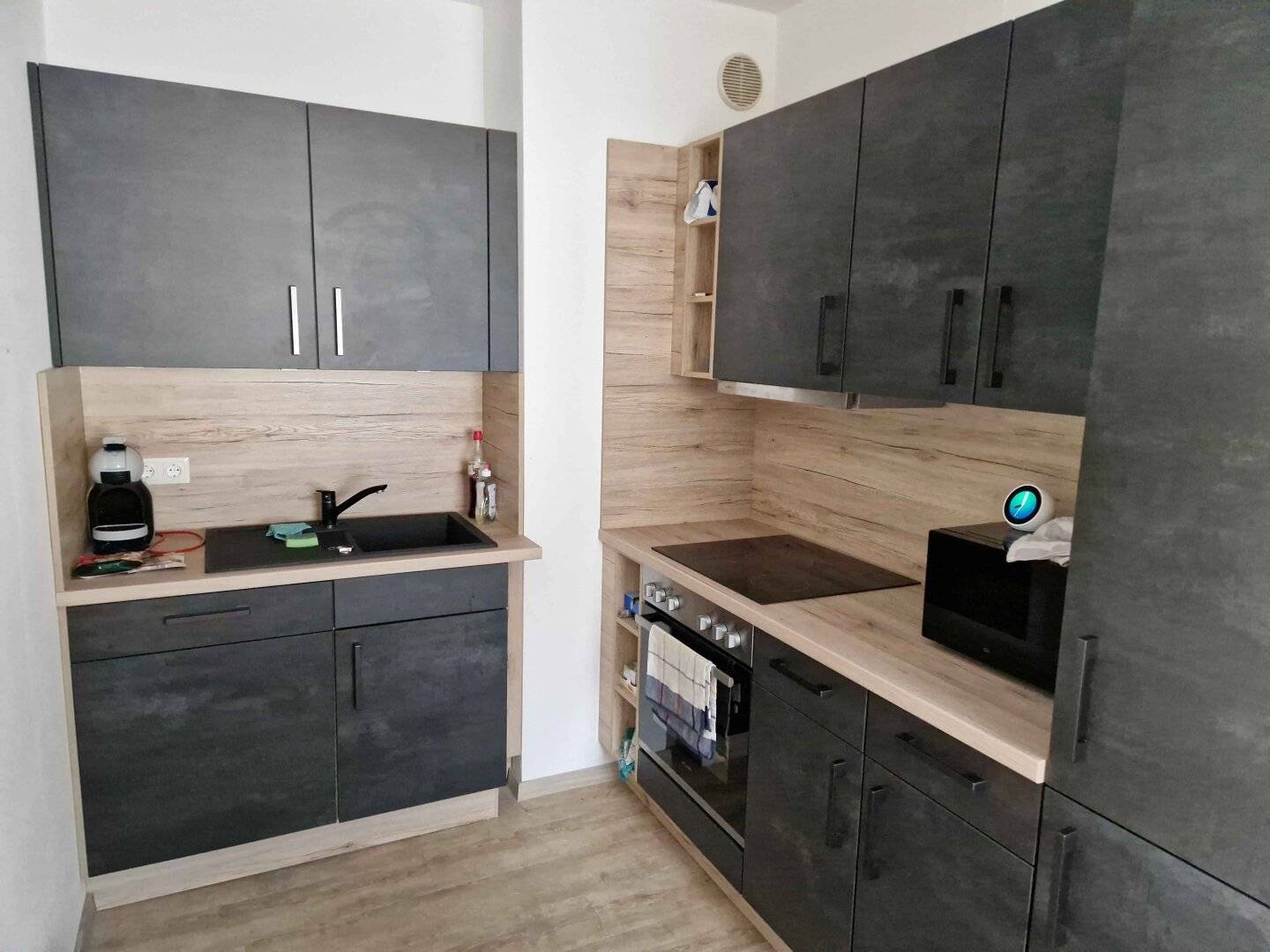Sehr gepflegte, freundliche 2-Zimmer -Wohnung mit schönem Balkon