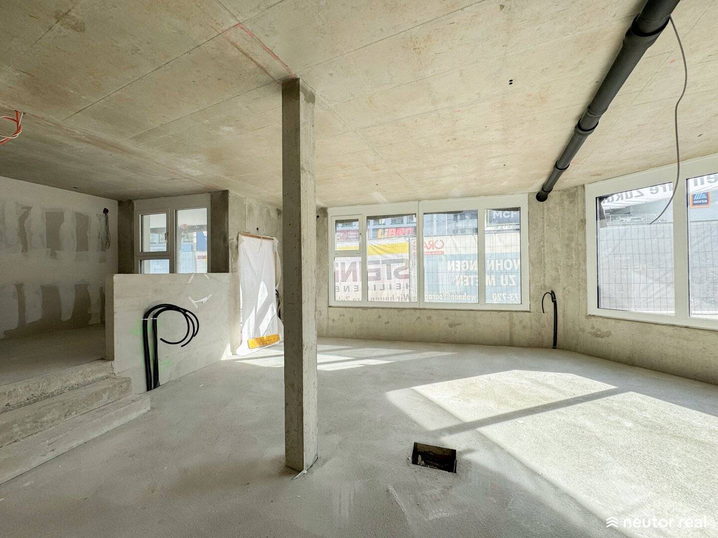 NEUER PREIS!! VIELSEITIG NUTZBARES GESCHÄFTSLOKAL IN TOP-FREQUENZLAGE | NÄHE U3 ENKPLATZ | 1110 WIEN