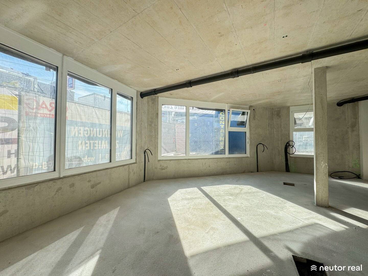 NEUER PREIS!! VIELSEITIG NUTZBARES GESCHÄFTSLOKAL IN TOP-FREQUENZLAGE | NÄHE U3 ENKPLATZ | 1110 WIEN