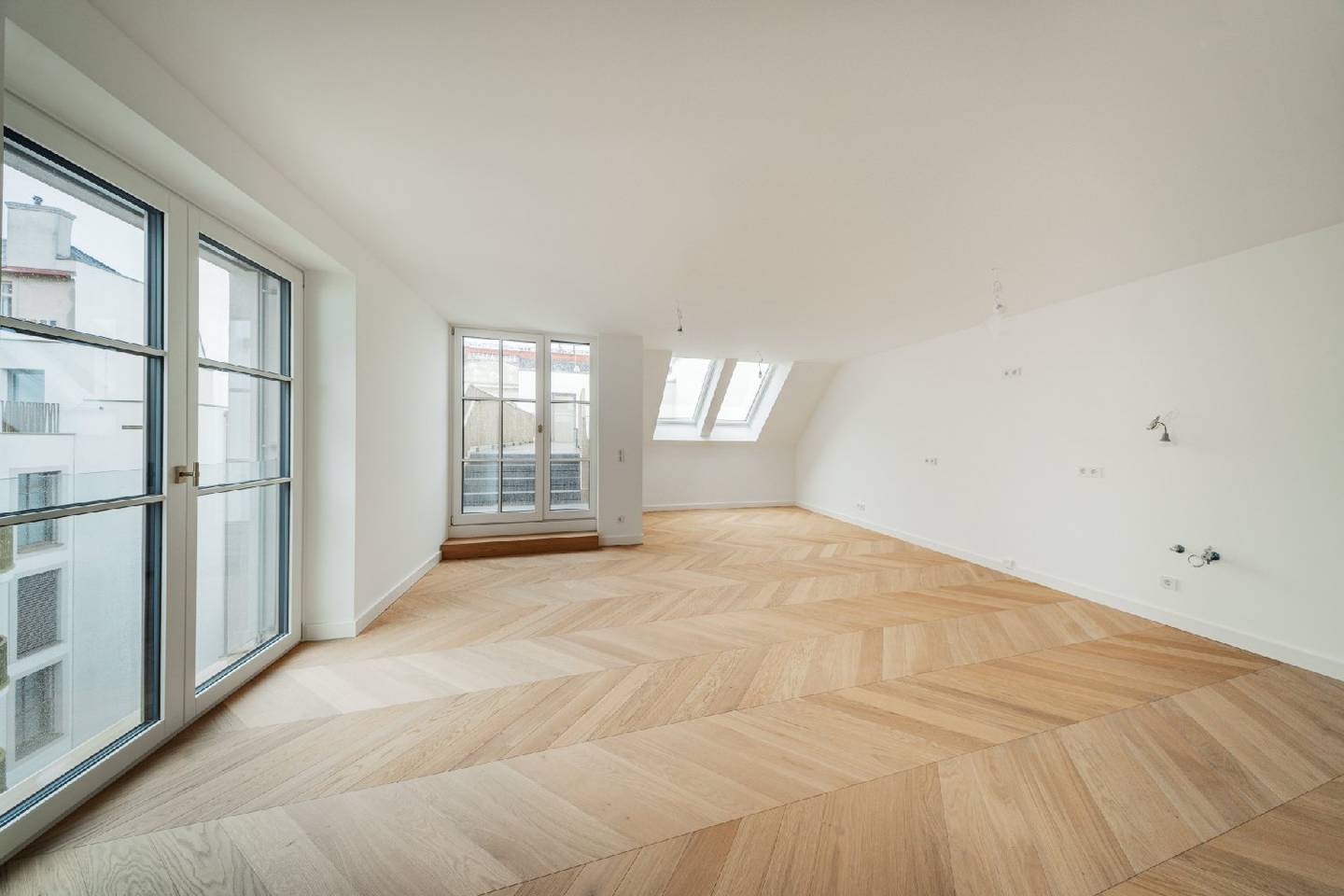 2-Zimmer-Wohnung mit großzügiger Terrasse am Naschmarkt in Wien 1040