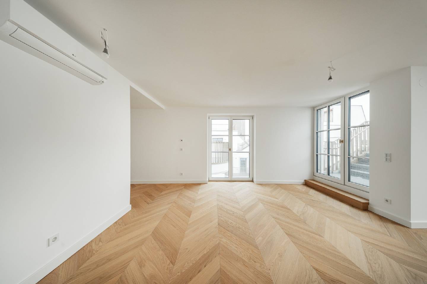 2-Zimmer-Wohnung mit großzügiger Terrasse am Naschmarkt in Wien 1040