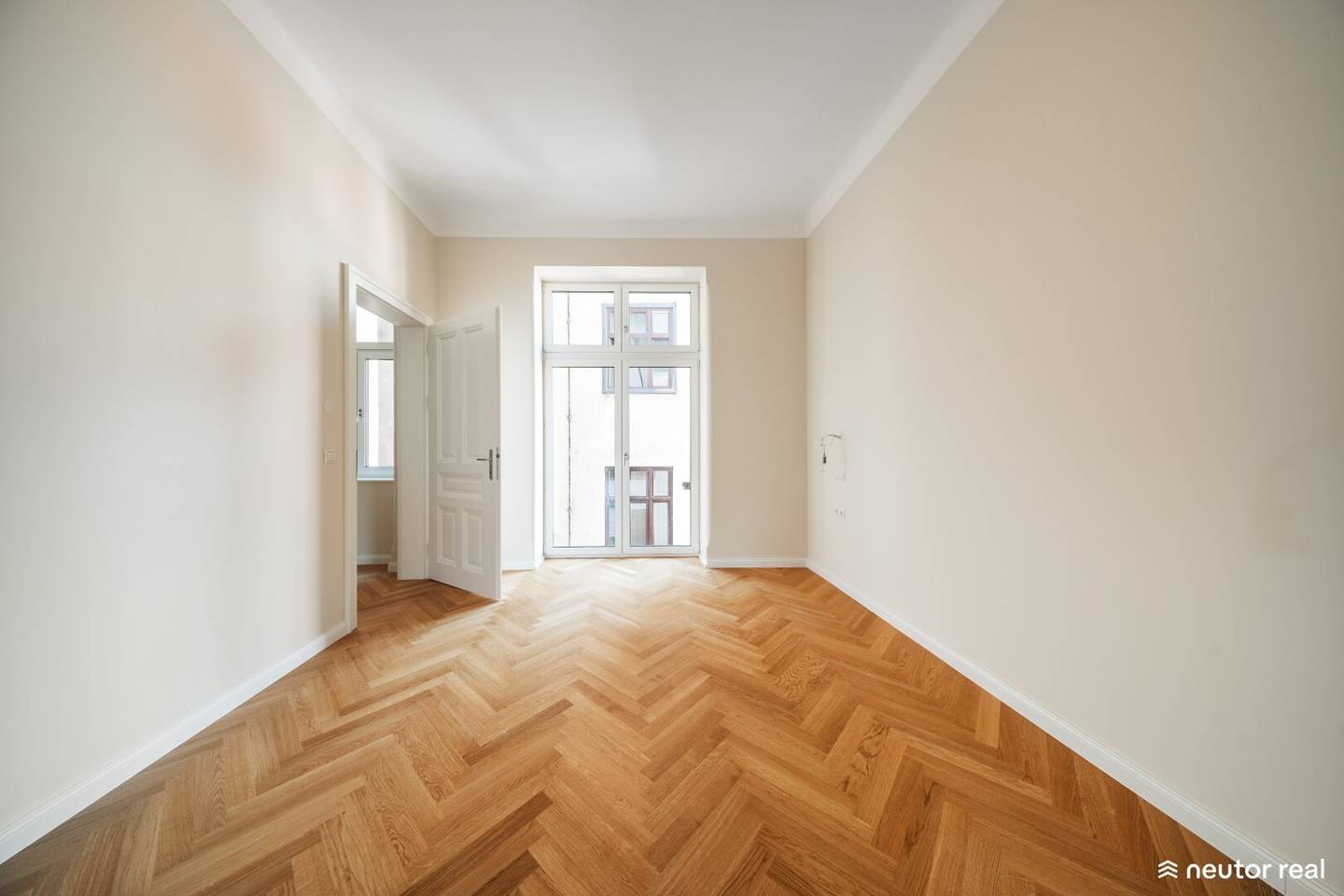 Erstbezug mit Stil: 3 Zimmer - Sanierter Altbaucharme trifft modernen Luxus - Loggia
