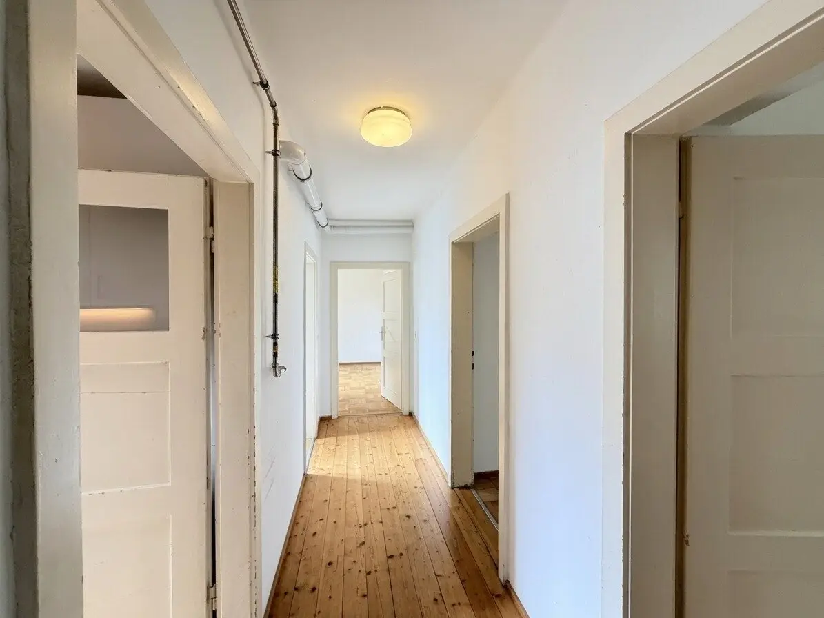 Altbauwohnung mit Kachelofen in der Altstadt von Innsbruck | 4 Zimmer