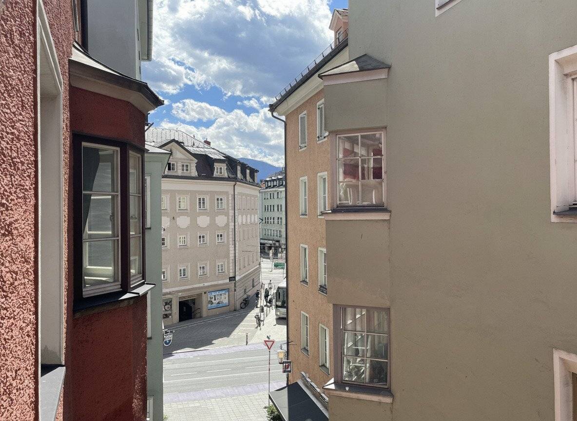 Altbauwohnung mit Kachelofen in der Altstadt von Innsbruck | 4 Zimmer